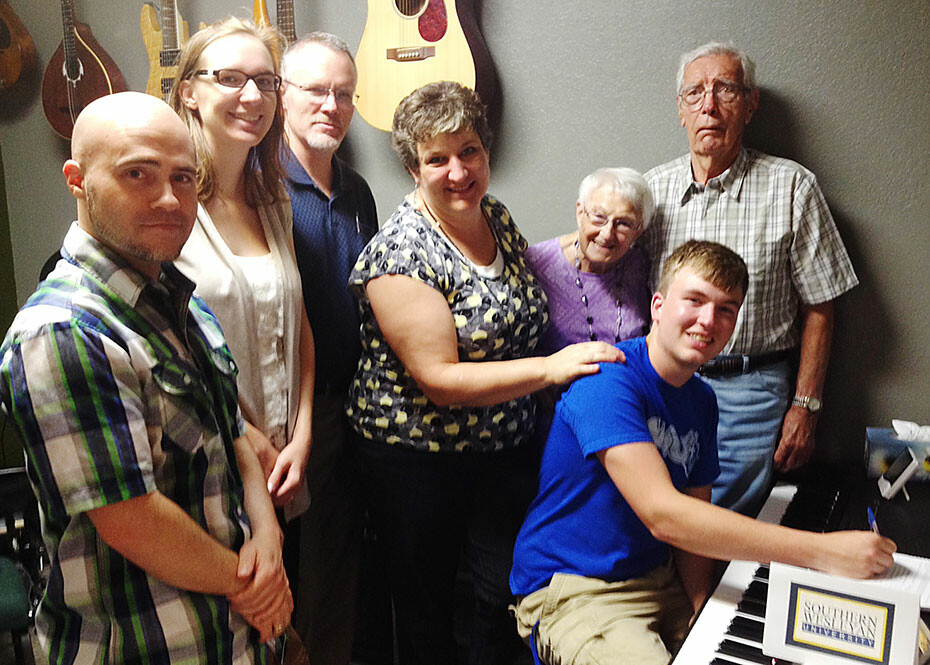 Cromer receives music scholarship