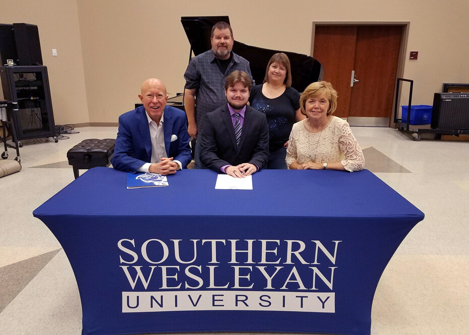 Amerson receives SWU ensemble scholarship