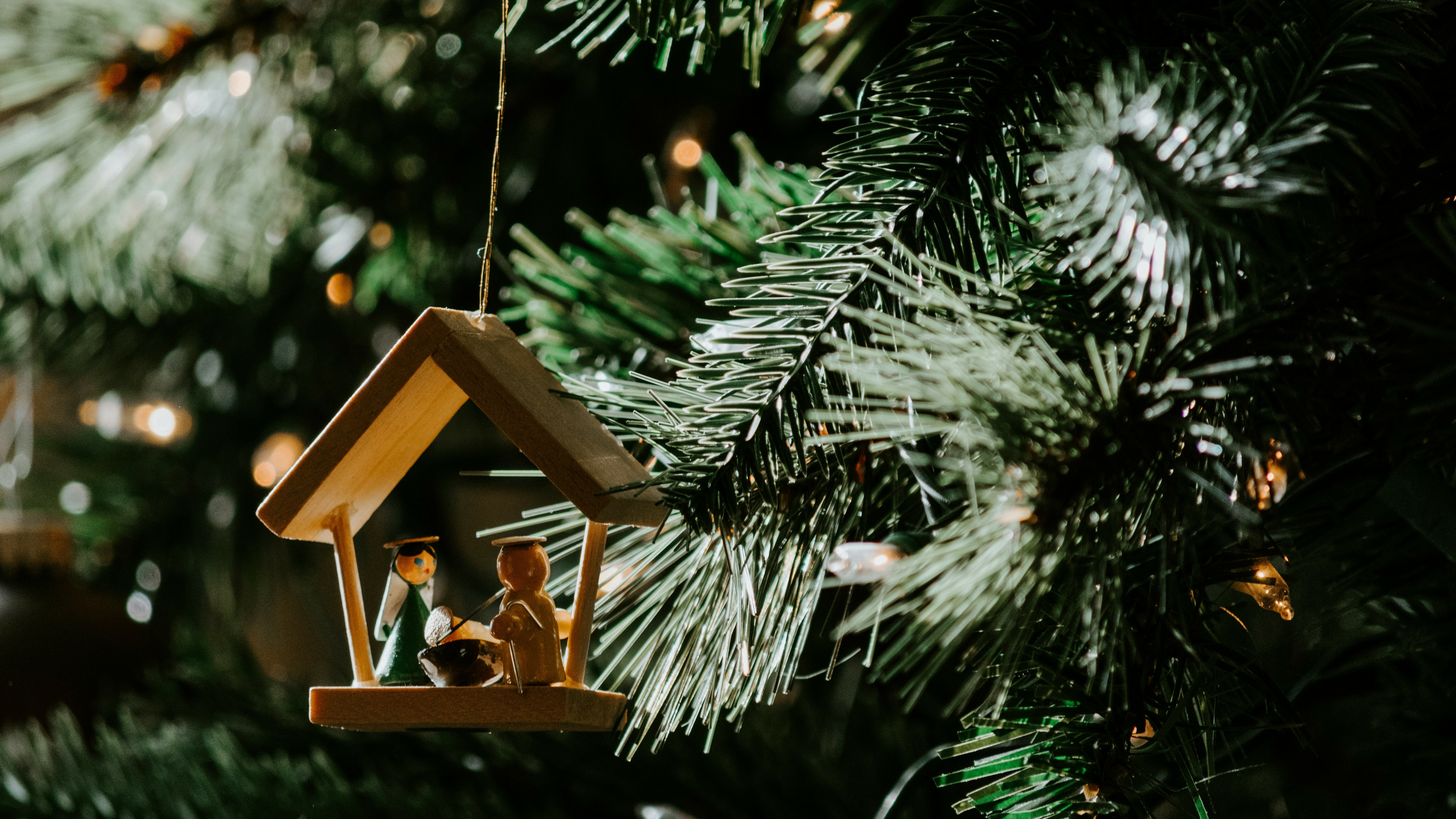 JESÚS, EL REGALO MÁS GRANDE DE DIOS