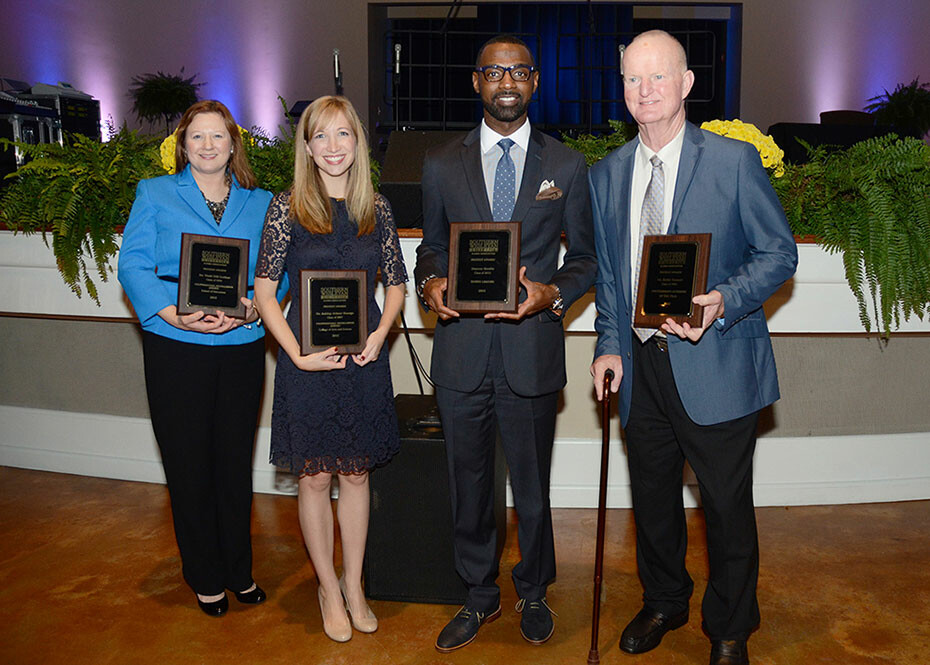 SWU recognizes 2015 outstanding alumni 