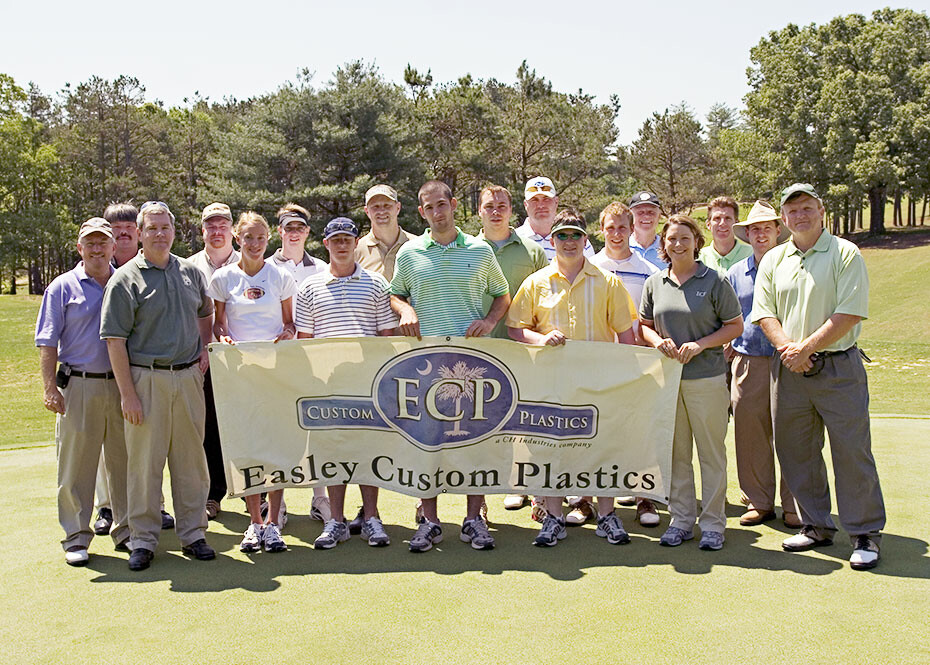 SWU business alumni gather for golf