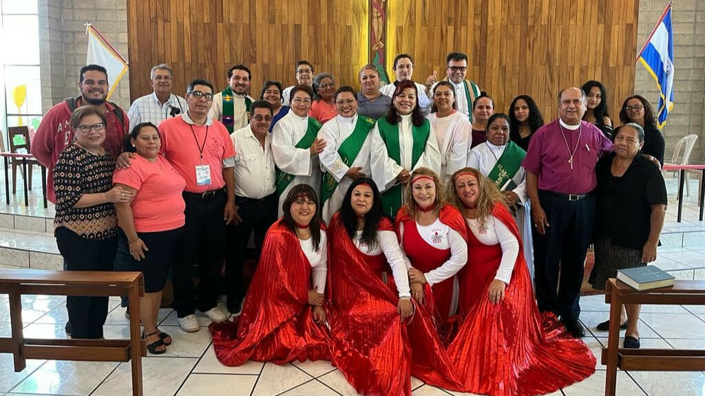 Saint Dunstan ’s Welcomes Nacer de Nuevo