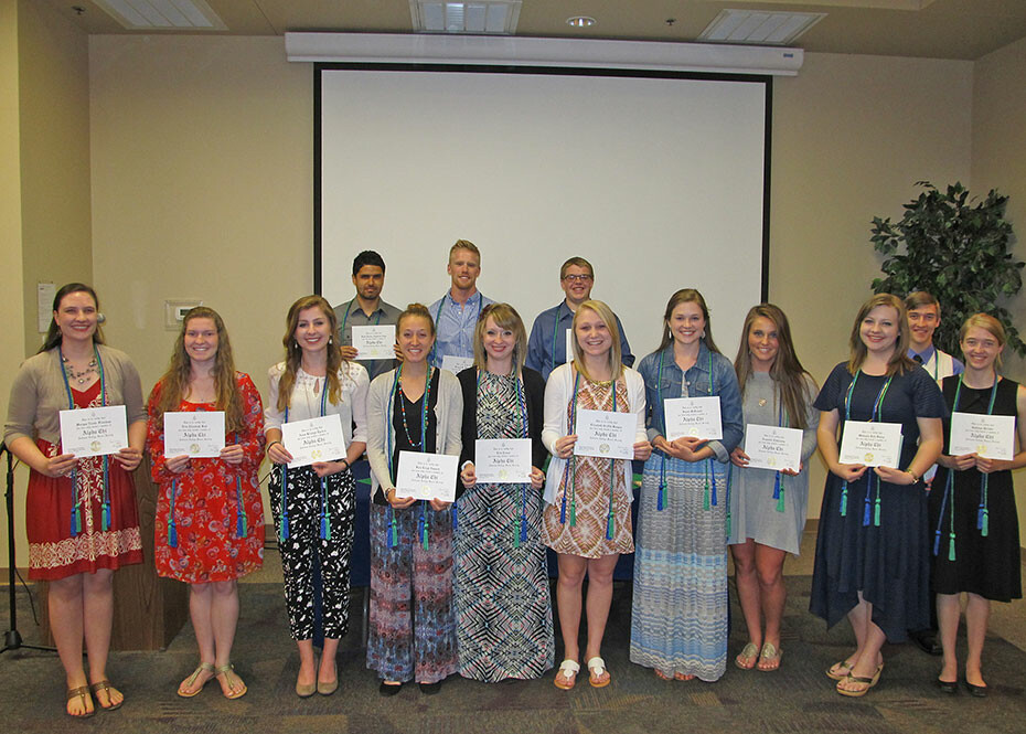 SWU Alpha Chi chapter inducts new members for 2016