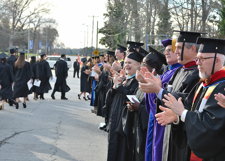 SWU celebrates graduates at winter ceremony