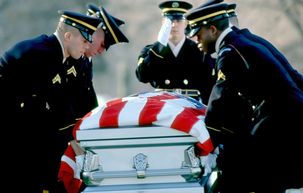 soldiers-holding-military-casket