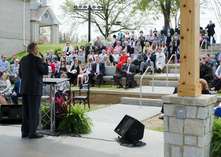 SWU amphitheater dedication honors international evangelist