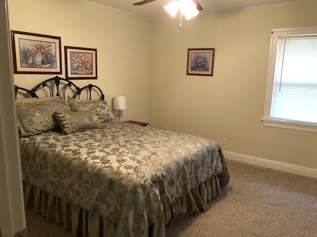 Guest bedroom
