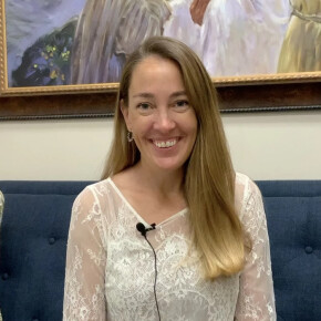 Profile image of Pastor Laura Heikes