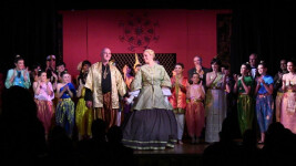 The King and I - Bows
