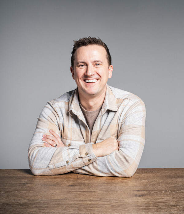 Dave Fladung, Location Pastor