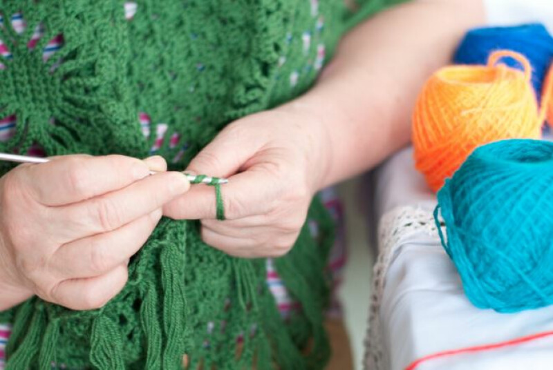 Learn to Knit/Crochet ~ Class 