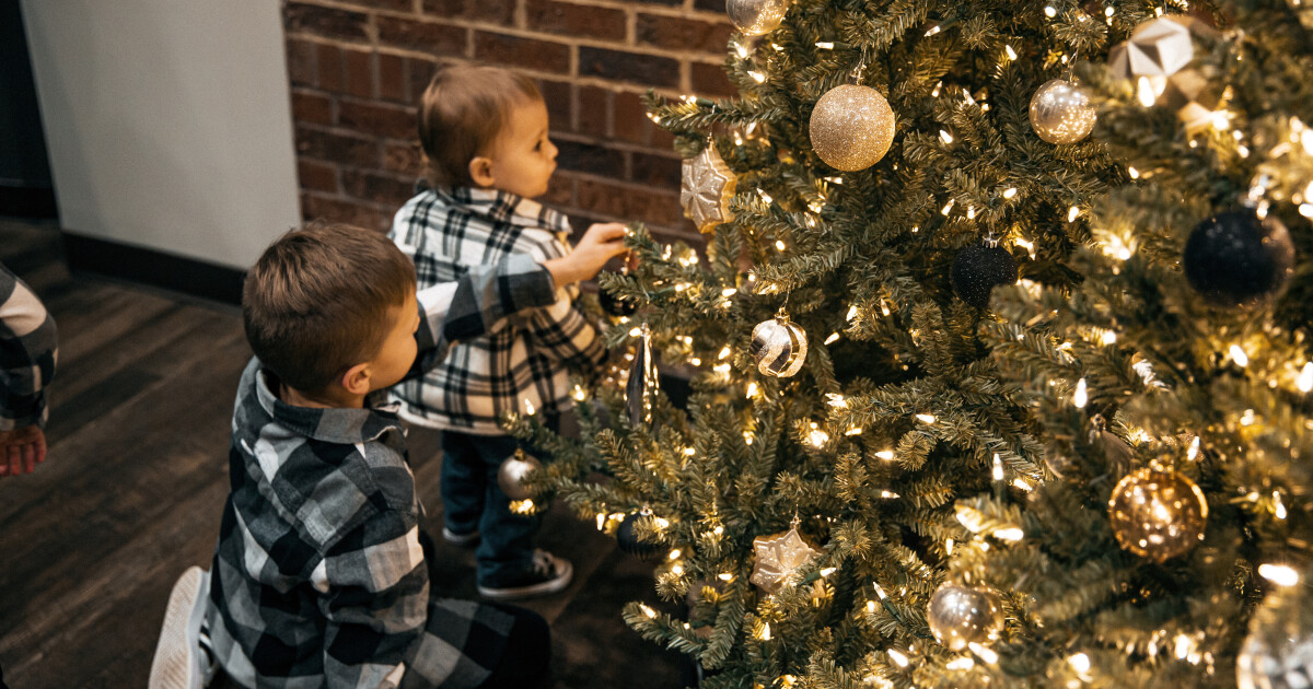 Decorate Connection Pointe for the Christmas season! Set up Christmas trees, wreaths and other decorations at the Brownsburg location. We will provide lunch.