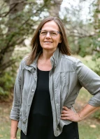 Profile image of Andrea Kerr