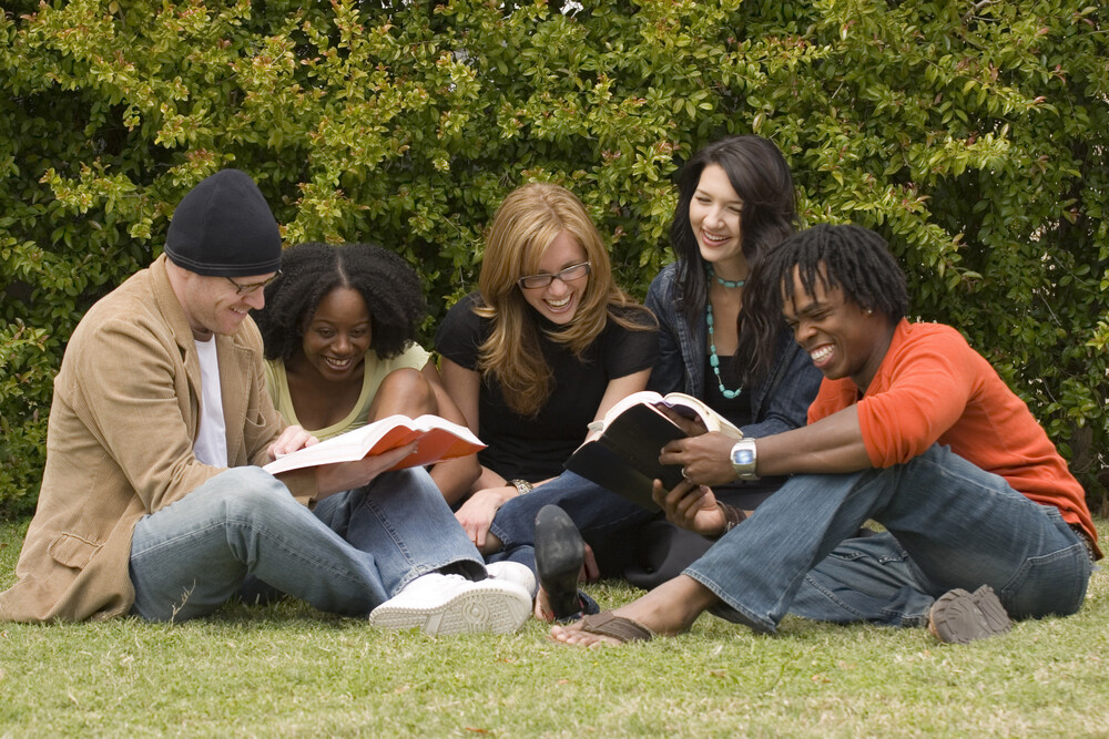 happy-group-of-college-students-studying-the-Bible