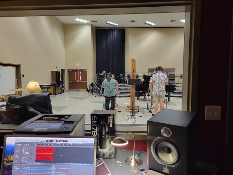 University Singers Collaborate With Tanner Lambert