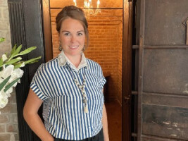 Profile image of Lindsey Logan