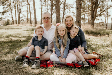 Amy, Matt, Nora, Connor & Caleb Knobbe