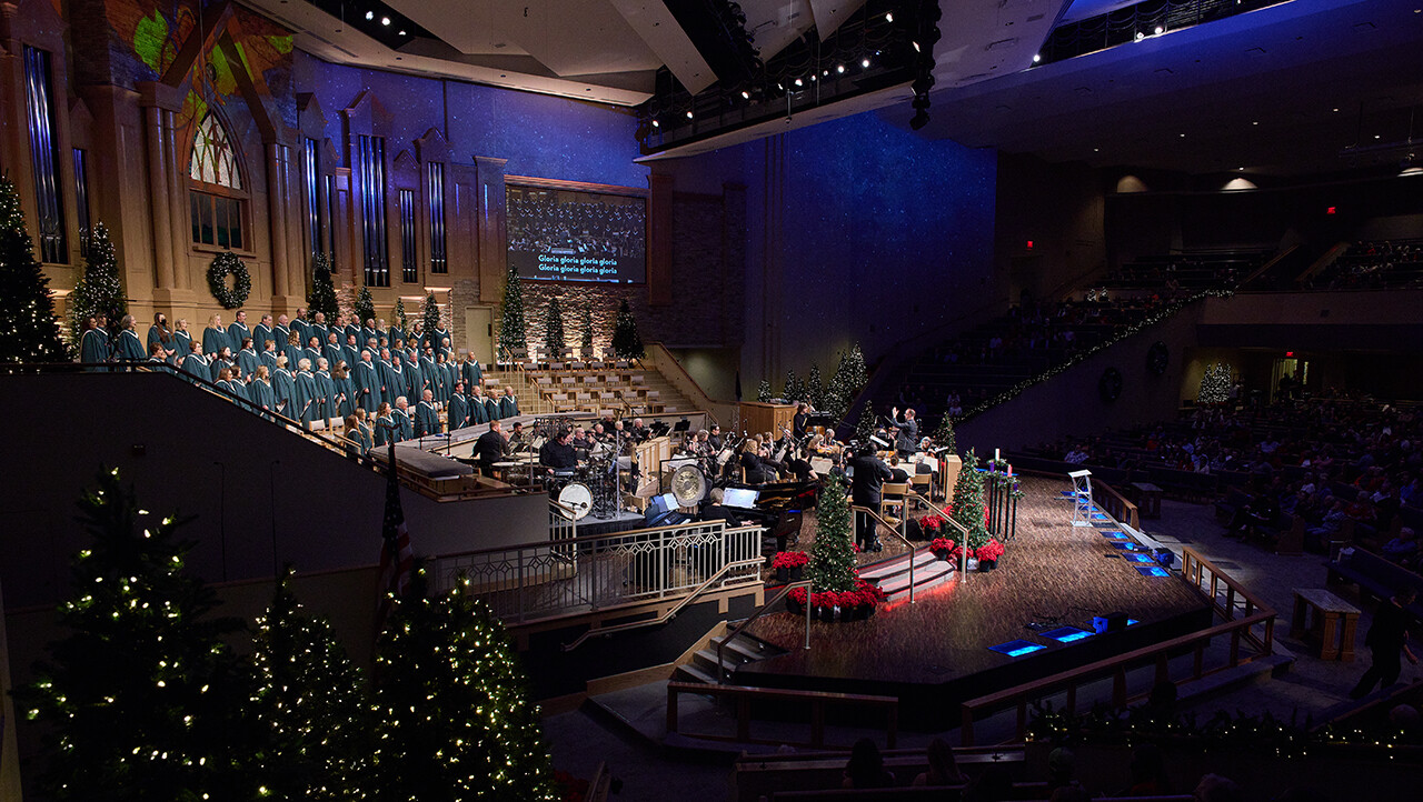 Christmas Candlelight Service - 7 PM