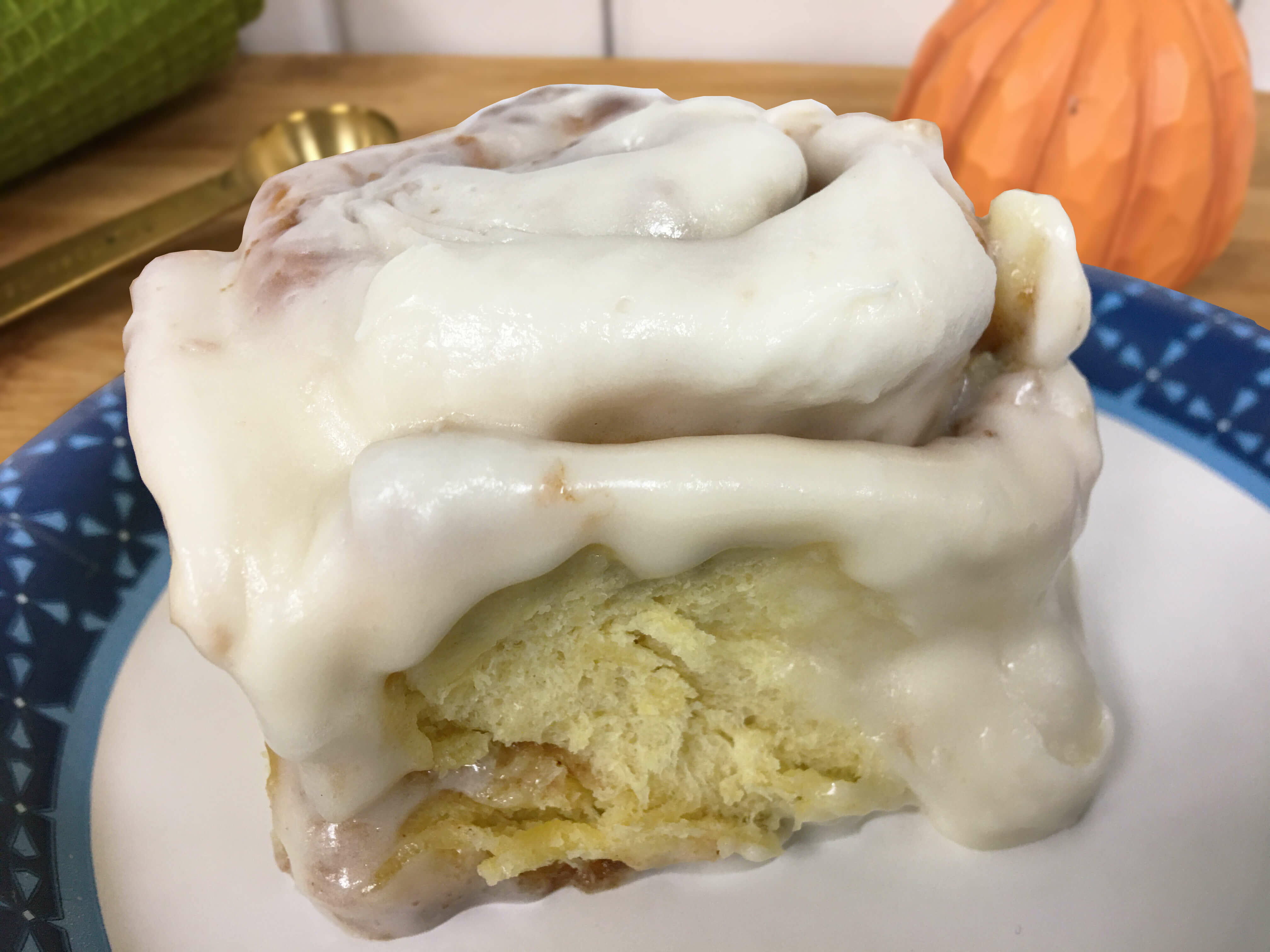 close-up-of-cinnamon-roll