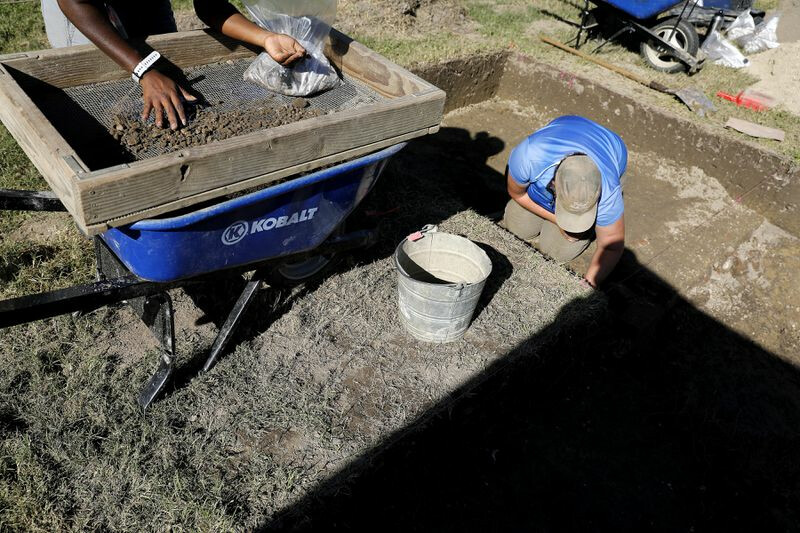 Archaeologists in Colonial Williamsburg uncover more findings at First Baptist Church site as Phase 1 of the dig ends