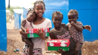 Arms of Hope volunteers