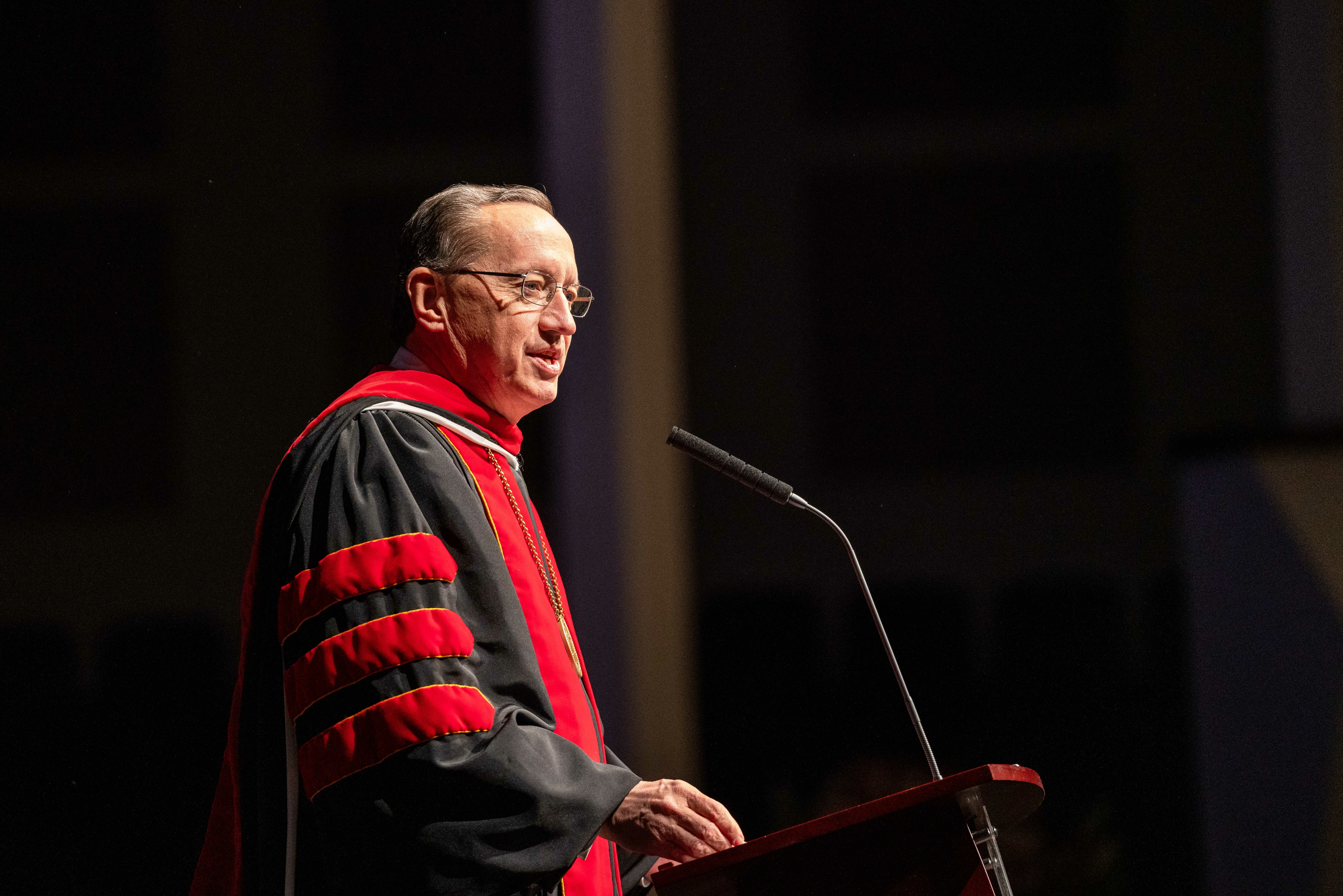 Iorg speaking at commencement winter 2021
