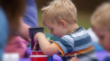 kids doing crafts