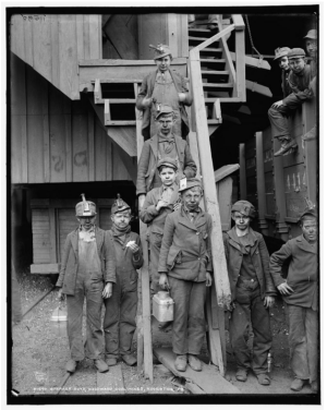 Workers at the Woodward Coal Mines in Kingston, Pennsylvania (c.1900) - Source: Library of Congress Prints and Photographs Division, Detroit Publishing Company