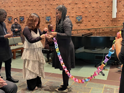 The prayer chain being built