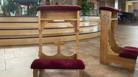 Exterior Disposition to Receive the Eucharist