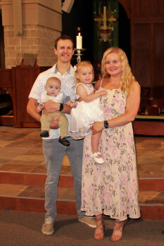 Brett, Laura, Mya & Carter Sinclair