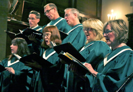 Choir_6826_crop