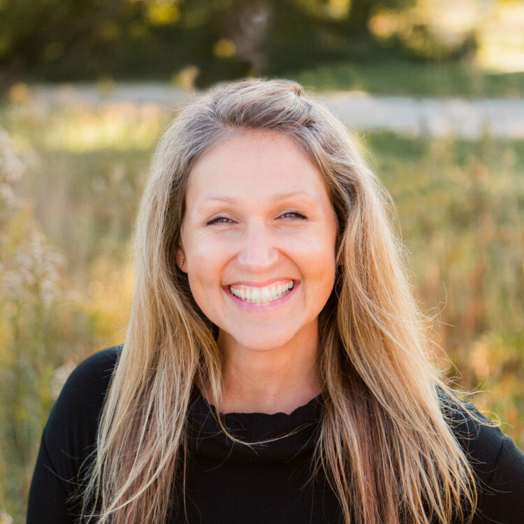 Lyndsay Steward