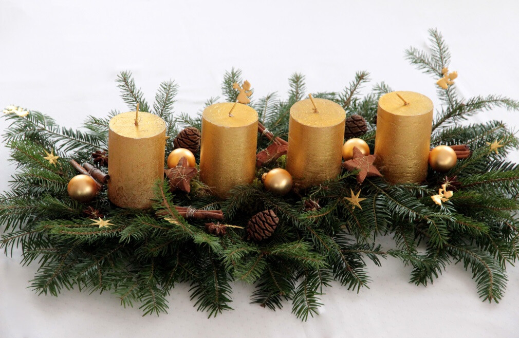Advent by Candlelight 