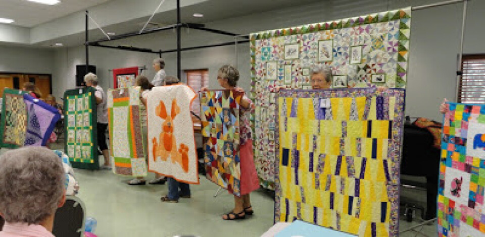 Senior Adults to Wm. Carey to see Quilt Exhibit