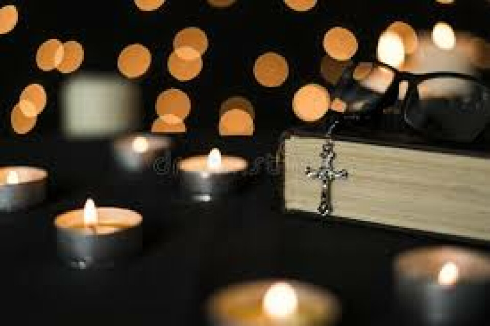 7 p.m. Candlelight Rosary