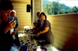 Sarah Grainger Serving Cake