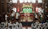 Opening Eucharist (4 of 12)