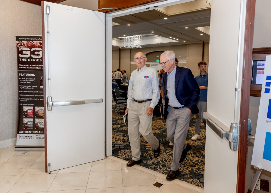 2025 Fall Mens Outreach Breakfast with Coach Joe Kennedy-306