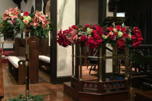 Christmas 2018 flowers pulpit