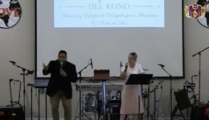 Living Under The Glory 2/ Viviendo Baja El Gloria del Dios 2